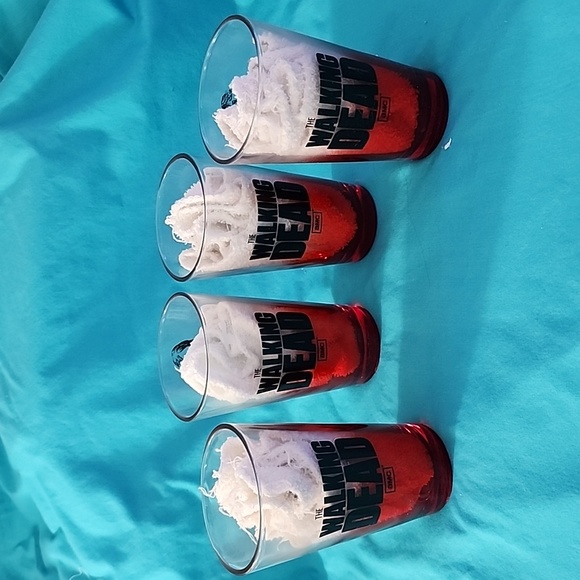 NIB The Walking Dead Set of 4 Collector Drinking Glasses - Picture 2 of 14